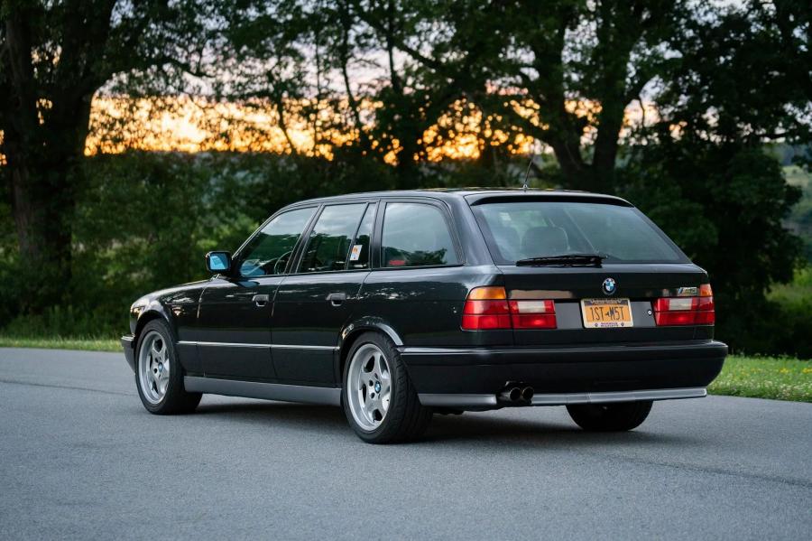  BMW M5 Touring (E34) 1992 года  (EU) (фото 23 из 94)